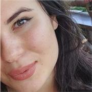 Offro la comprensione di testi di letteratura e di Italiano e offro la capacità ai bambini di amare la materia.